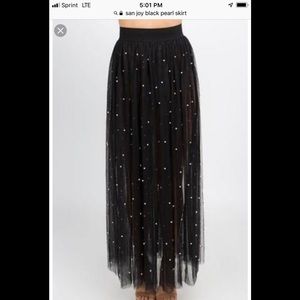 Black San joy lined pearl skirt  size medium..